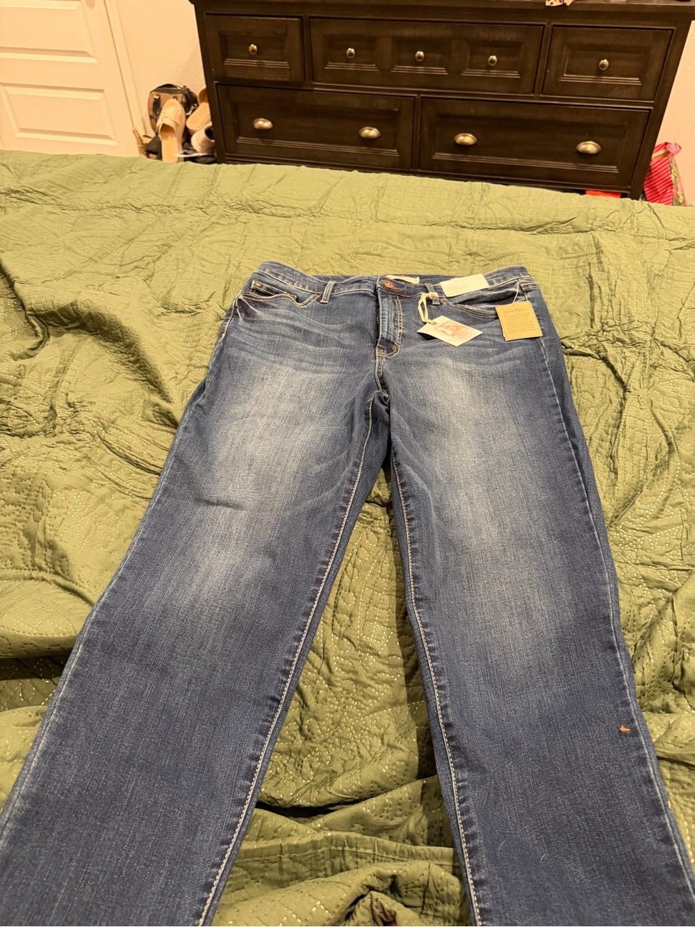 Jessica Simpson Straight Leg Jeans in Medium Blue Wash